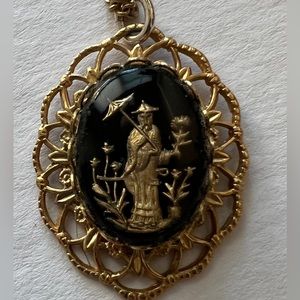 Lacy Scalloped Goldtone Oriental Man w/ Umbrella Cameo Pendant Necklace/…